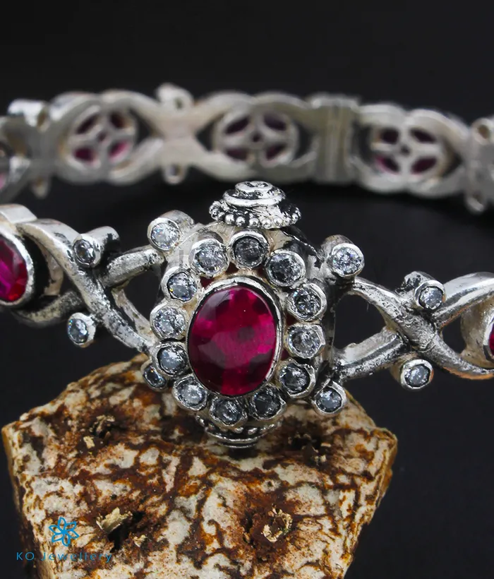 The Akriti Silver Kemp Bracelet RedOxidisedSize22242628 Silversmith Bracelets