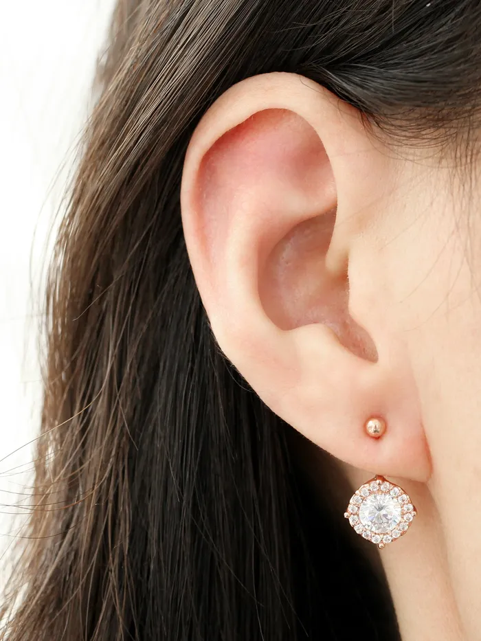 MinimalBijoux Earrings 14K Gold Crystal Ear Jacket belly button 18G16G